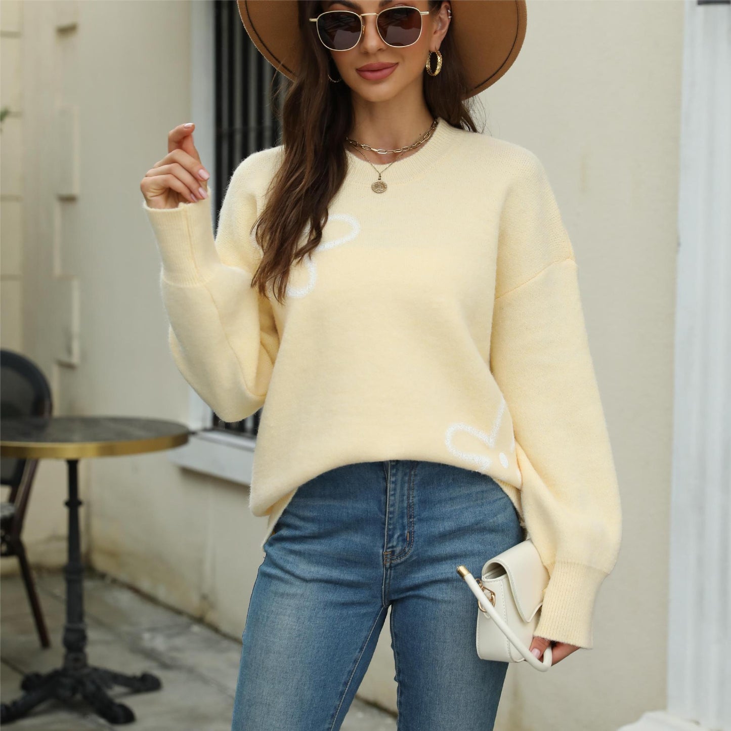 Le Pull Élégance Florale