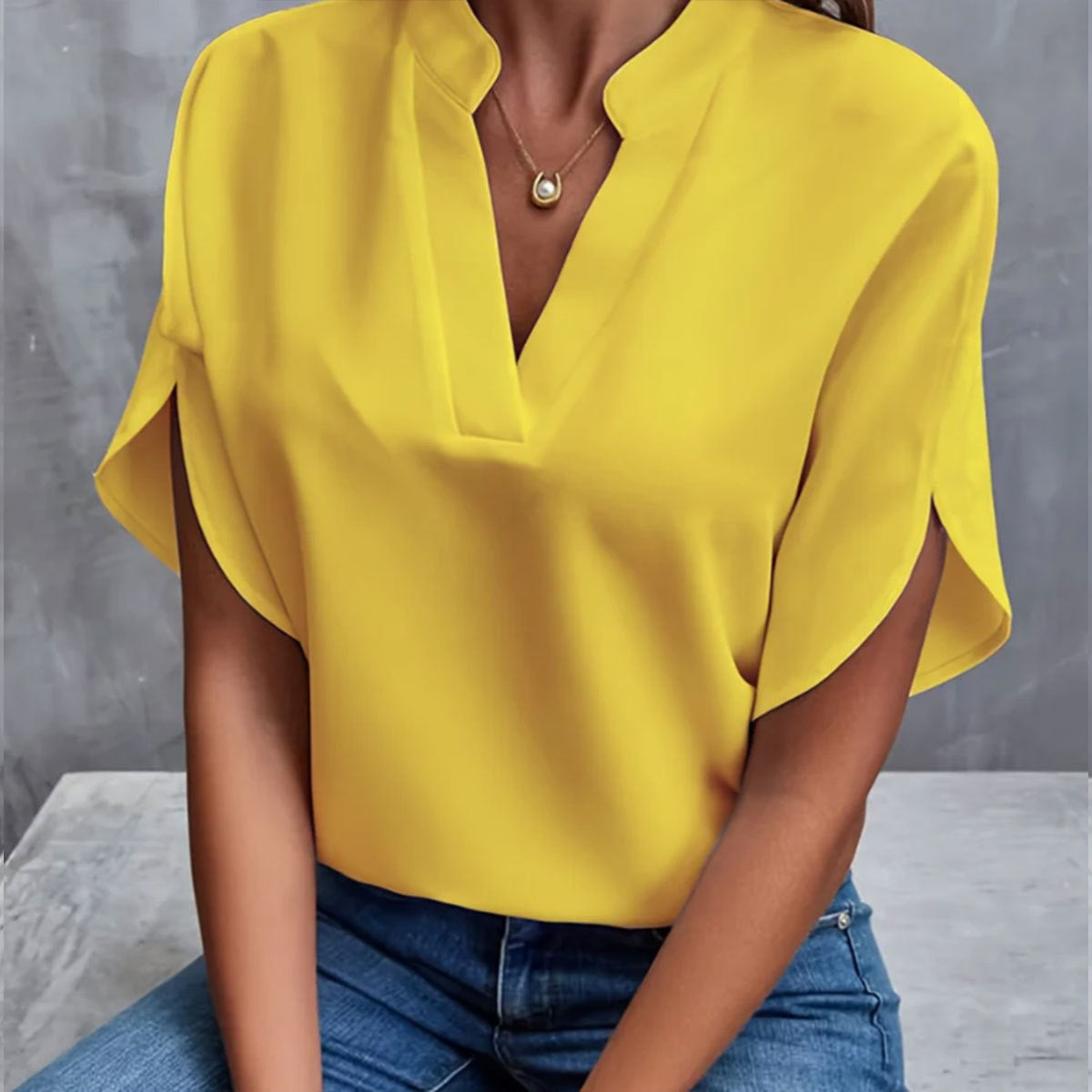 Eléna Blouse Chic d’Été à Col V