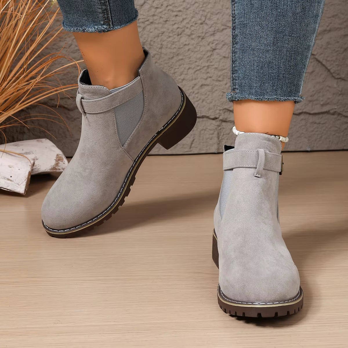 Bottes Martin en daim à talon épais