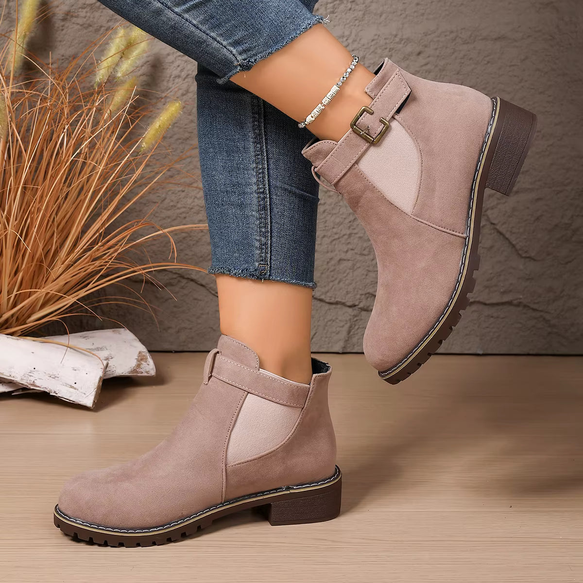 Bottes Martin en daim à talon épais