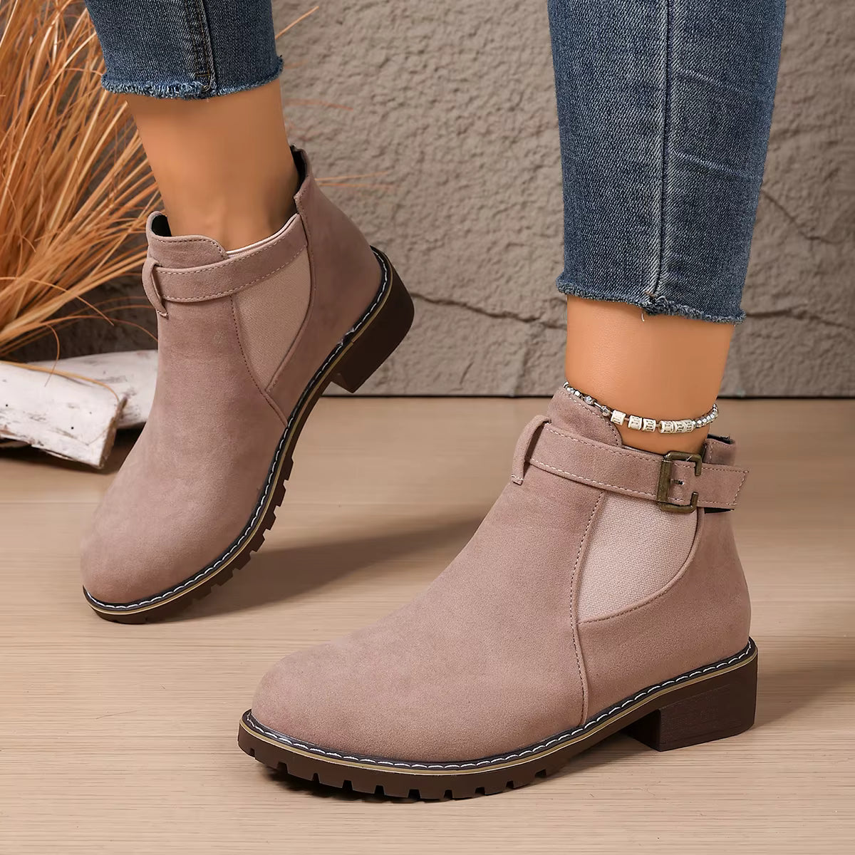 Bottes Martin en daim à talon épais
