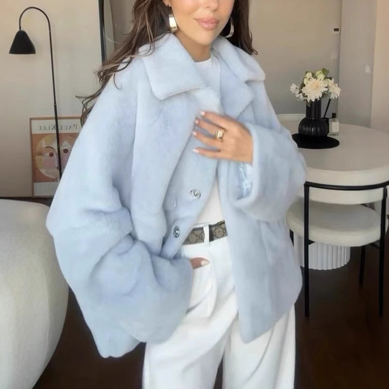 Liora Veste Furry Élégante et Chaleureuse