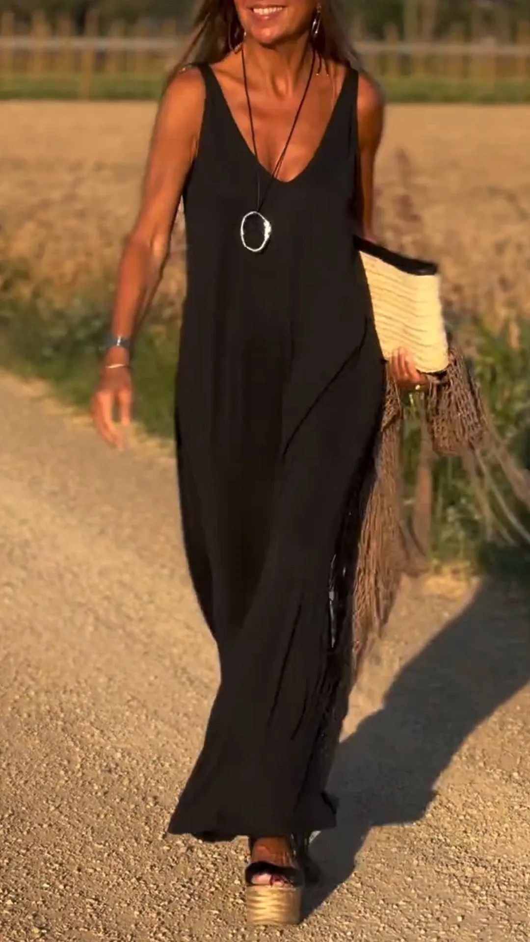Robe Mia– Élégance Sensuelle