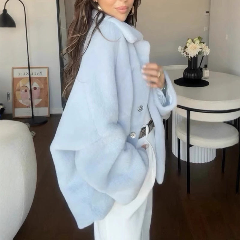 Liora Veste Furry Élégante et Chaleureuse